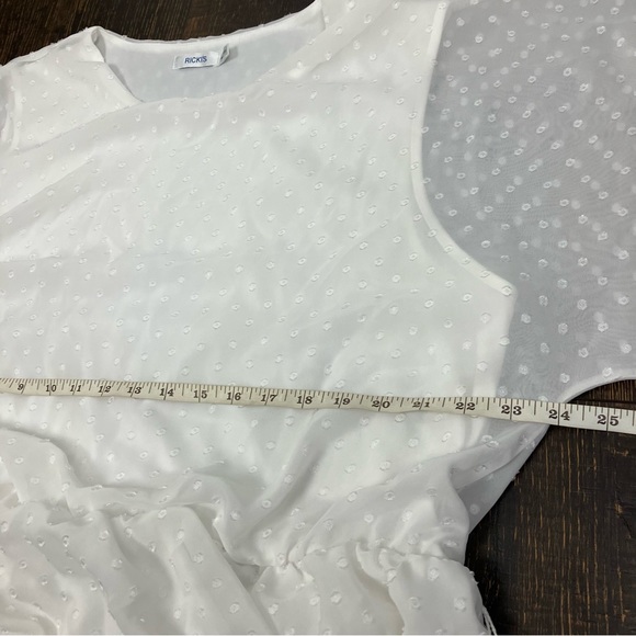 Ricki's XXL white top - Picture 6 of 8